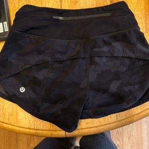 size 0 lululemon speed up’s in cameo